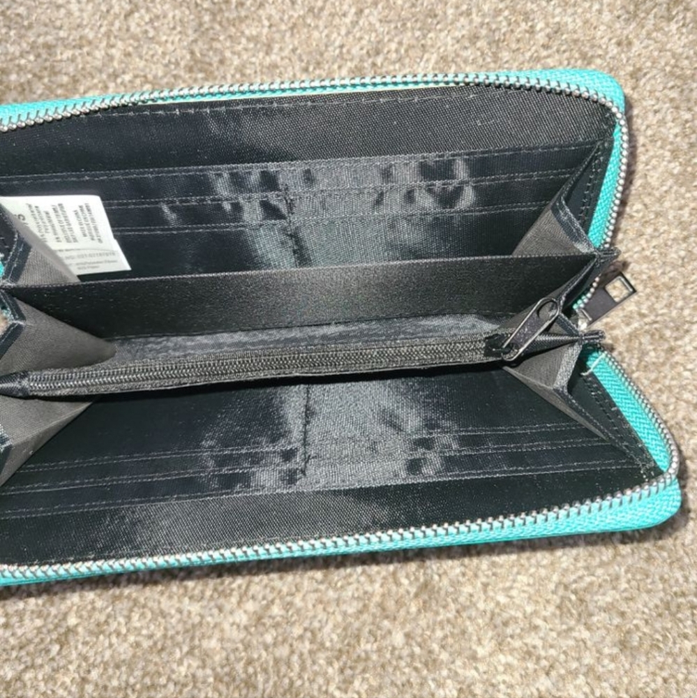Wallet - Picture 2 of 2